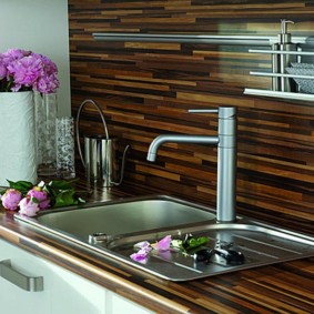 Tạp dề lát gạch