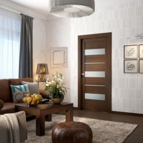 Table basse en bois naturel