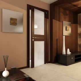 Sol en céramique aux couleurs vives