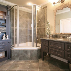 Mobilier din lemn în baie