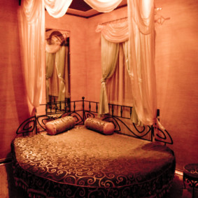 Auvent en tissu translucide léger