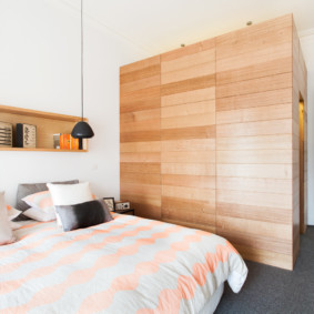 kleedkamer in de slaapkamer uitzicht op foto's