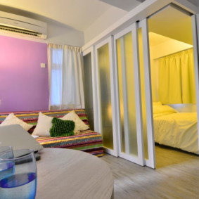 salon et chambre en une seule pièce