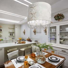 kitchen design with classic vent