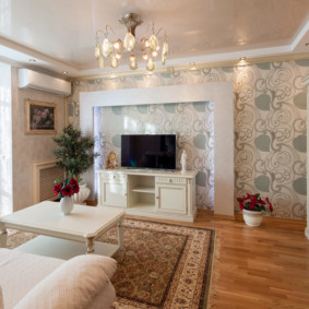 combinaison de papier peint dans les idées de décoration du salon