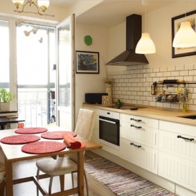 bucătărie fără idei de dulapuri superioare