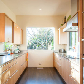 cozinha com duas janelas