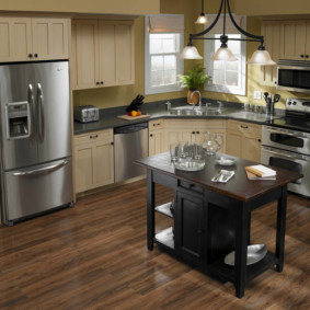 cozinha com duas janelas