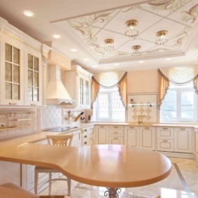 cozinha com duas janelas decoração foto