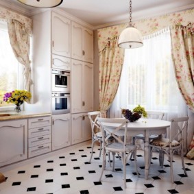 cozinha com duas janelas interior foto