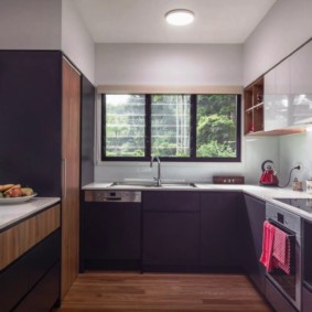 cozinha com duas janelas