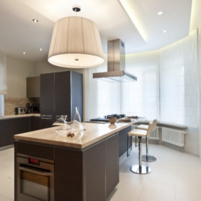 kitchen with bay window photo options