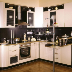 cuisine avec comptoir de bar photo intérieure