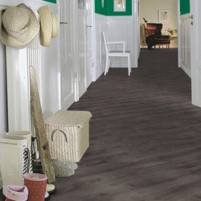 revêtement de sol stratifié dans les options d'idées de couloir