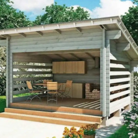 Ένα μικρό κιόσκι από τα διοικητικά συμβούλια για το δόσιμο