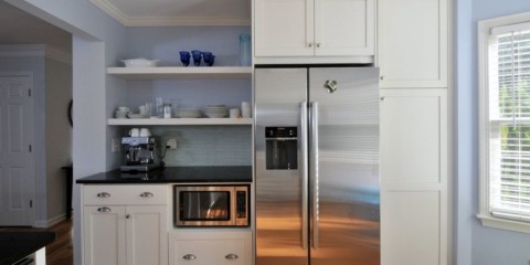 micro-ondes sous table