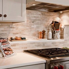 décoration murale avec des options de photo en pierre décorative