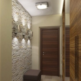 lustre de plafond dans le couloir