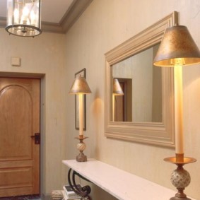 lustre de plafond dans les idées de décoration de couloir