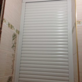 reka bentuk penutup tandas