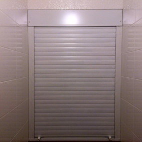 tandas injap dalaman dalaman