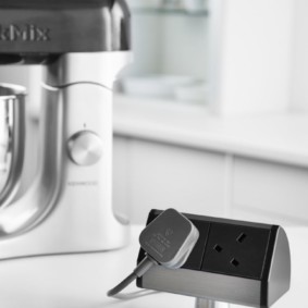 modern bir mutfak prizleri