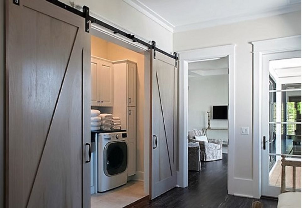 toaletă combinată pe coridor