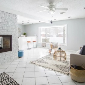 Vues du salon de style scandinave