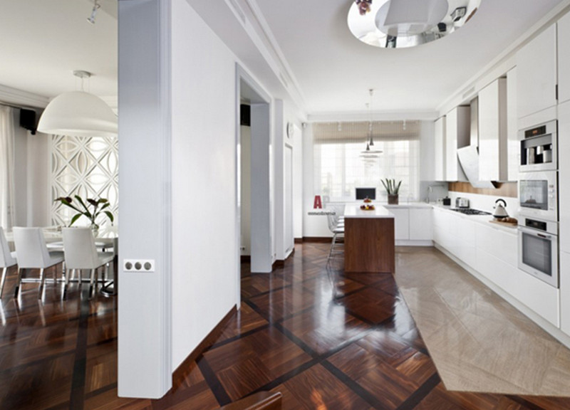 îmbinând plăci și laminate în ideile de bucătărie