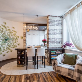 combinație de gresie și laminat în interiorul fotografiei din bucătărie