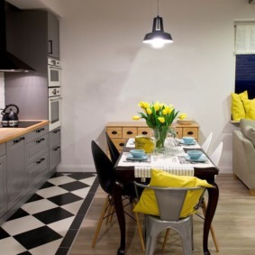 combinând plăci și laminare în bucătărie tipuri de idei