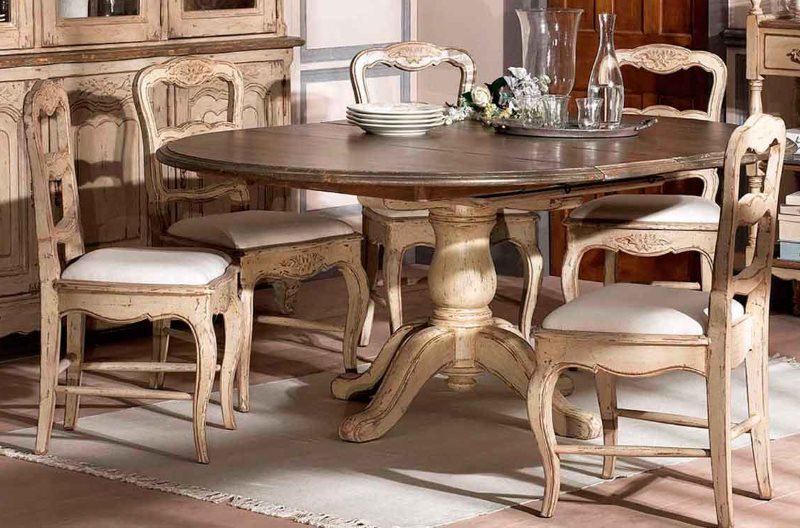 Grup de mese în stil Provence