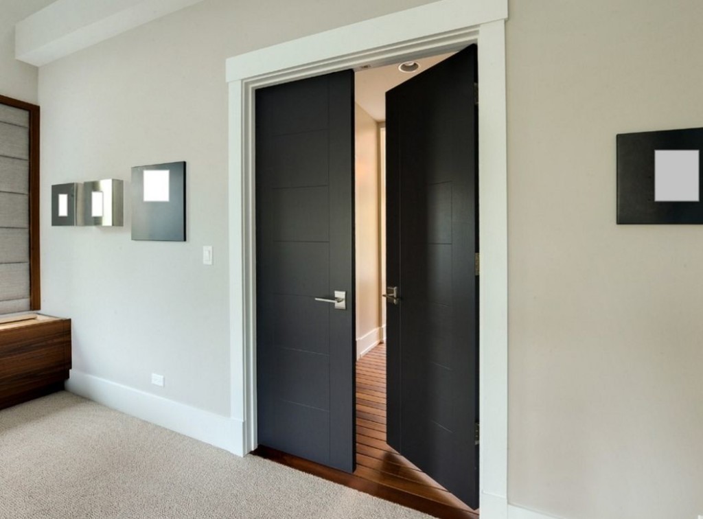 Porte battante à double battant en noir