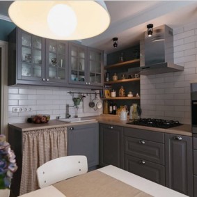 Fachadas grises de muebles de cocina