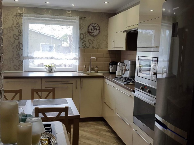 ъглова кухня с мивка в ъгъла опции