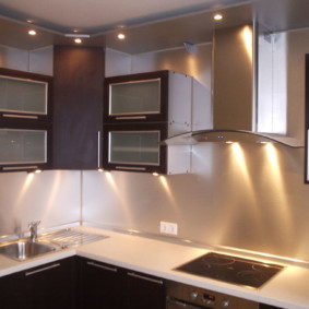 ъглова кухня с мивка в ъгъла идеи за дизайн