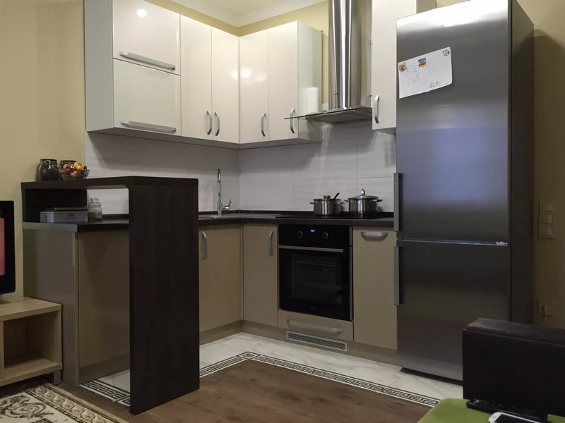 ъглова кухня с мивка в ъгъла видове снимки