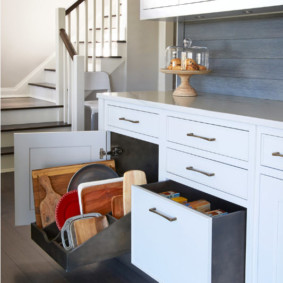 Bandeja extensible para tablas de cortar.