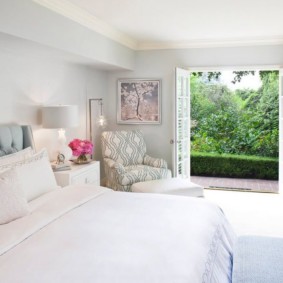 modern bedroom in bright colors photo ideas