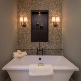 Baignoire carrée avec côtés hauts