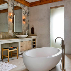 Poutres en bois laqué