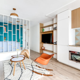 Fauteuil à bascule moderne dans le salon