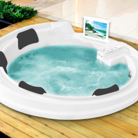 Tựa đầu thoải mái ở bên cạnh phòng tắm