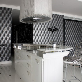 Coifa da ilha na sala de estar da cozinha