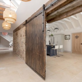 Porte coulissante de grange