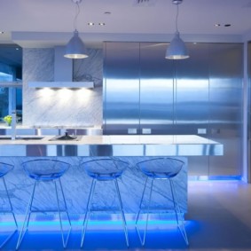 Високотехнологично осветление за кухня