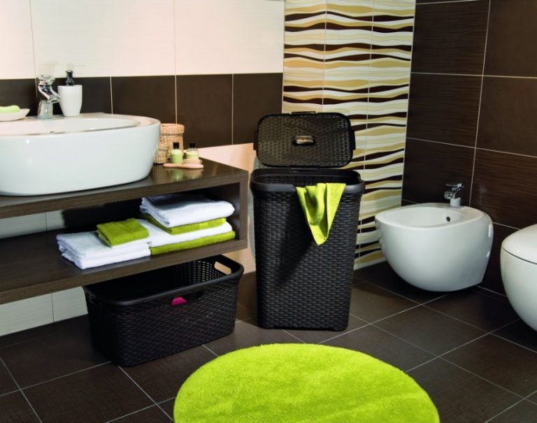 giỏ giặt trong ý tưởng trang trí phòng tắm