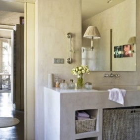 giỏ giặt trong ý tưởng trang trí phòng tắm