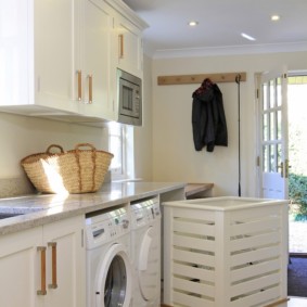 ý tưởng thiết kế giỏ phòng tắm giặt