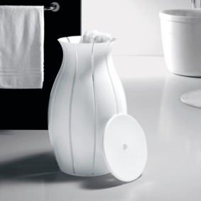 giỏ giặt trong các tùy chọn phòng tắm